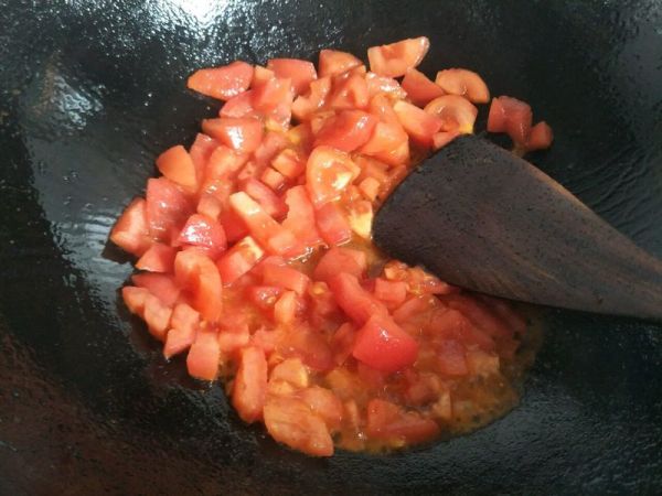 番茄红烩牛肉南瓜饭