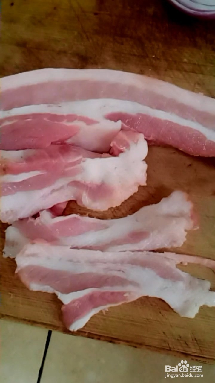 五花肉蒸鸡蛋如何弄