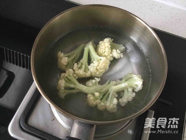 宝宝辅食-萝卜肉丸