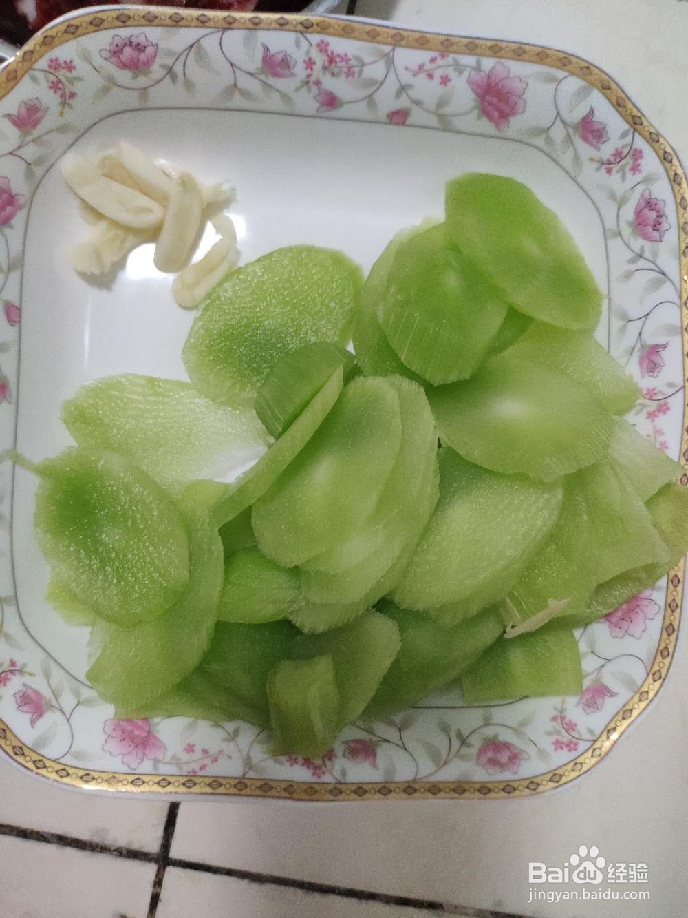 莴笋炒腊肠,莴笋怎样炒好吃
