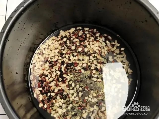 如何制作美颜又瘦身的养生粥