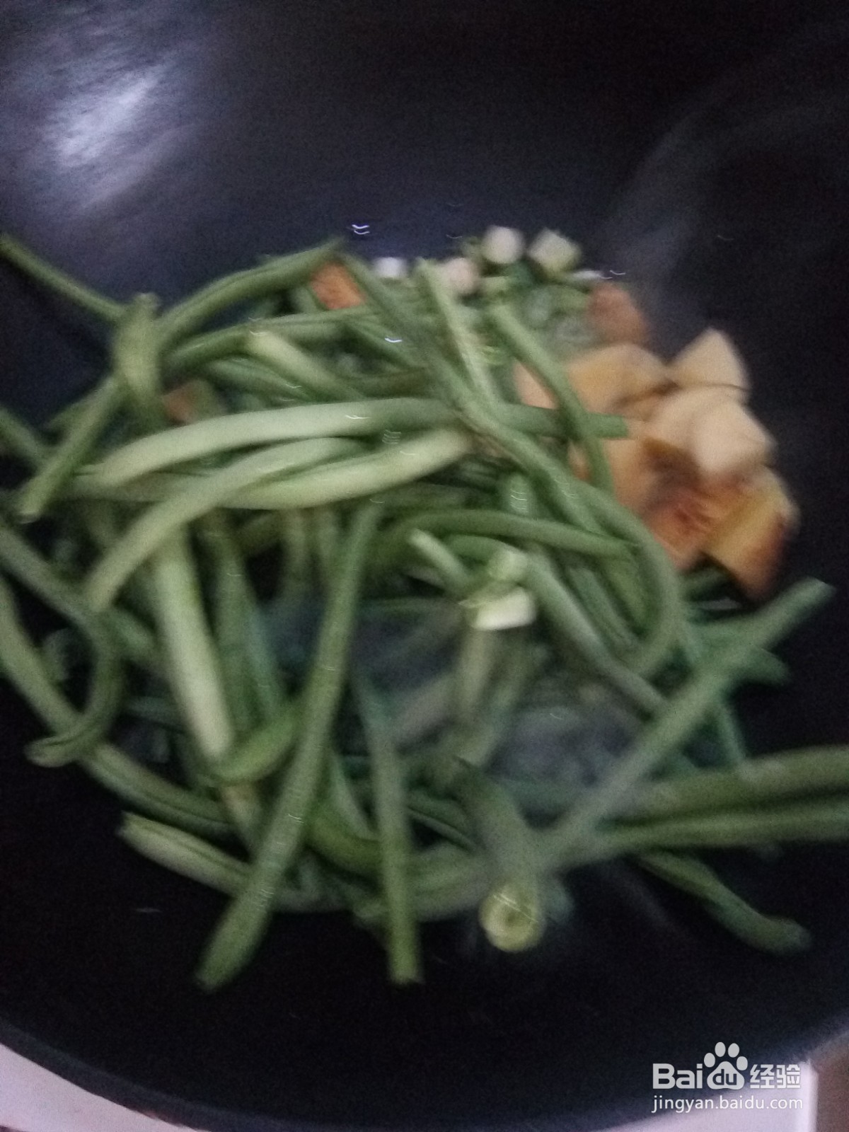 家常土豆炖豆角