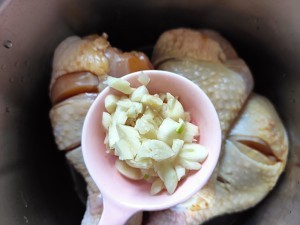 百吃不厌的蒜香鸡腿