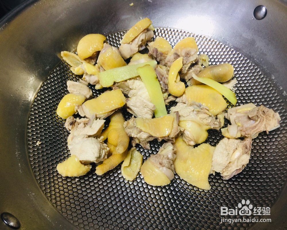 妈妈教我做的茶树菇川粉鸡肉