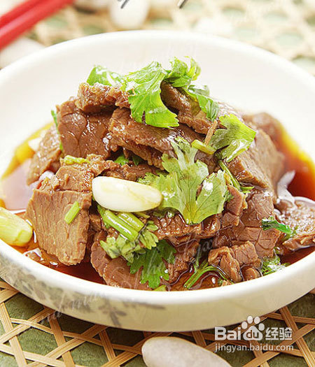 宝宝餐香菜酱拌牛肉的做法