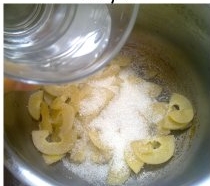 肉桂人参果面包卷