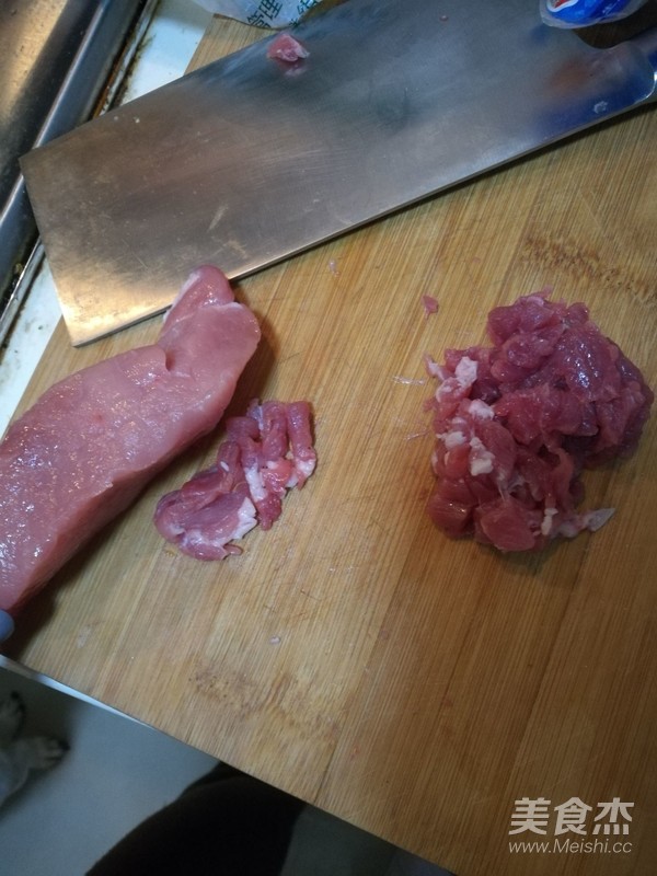 鸭蛋瘦肉粥的做法
