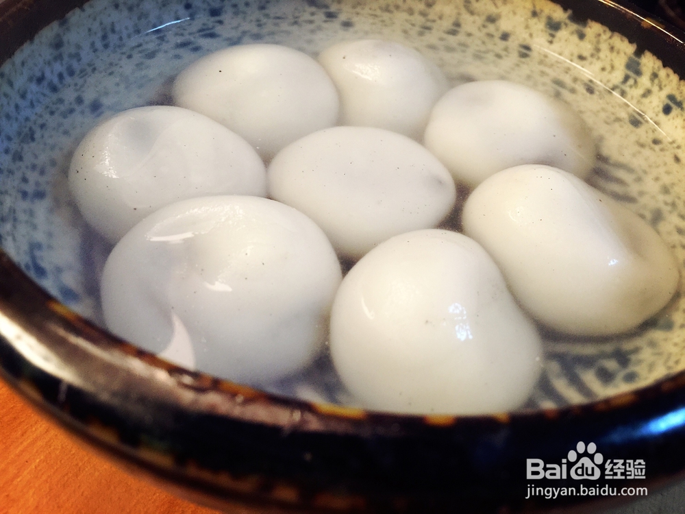 非常简单的黑芝麻汤圆