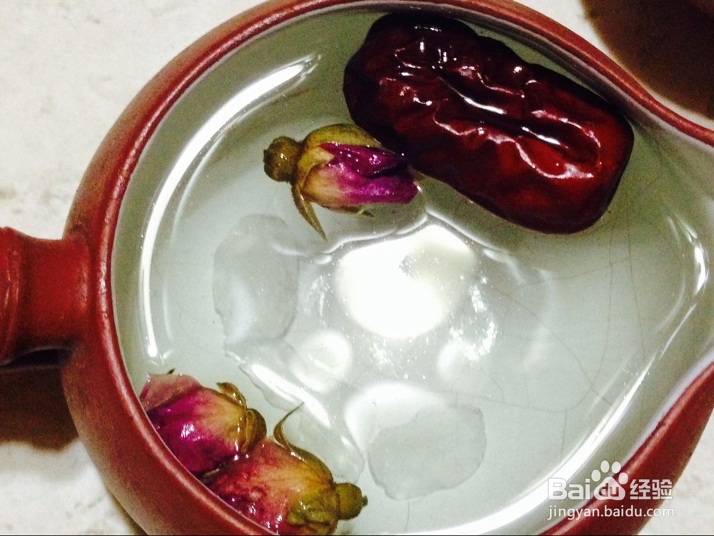 怎样泡玫瑰枣茶？
