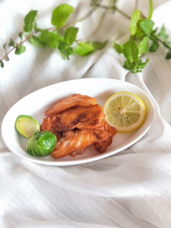 柠香黑椒三文鱼