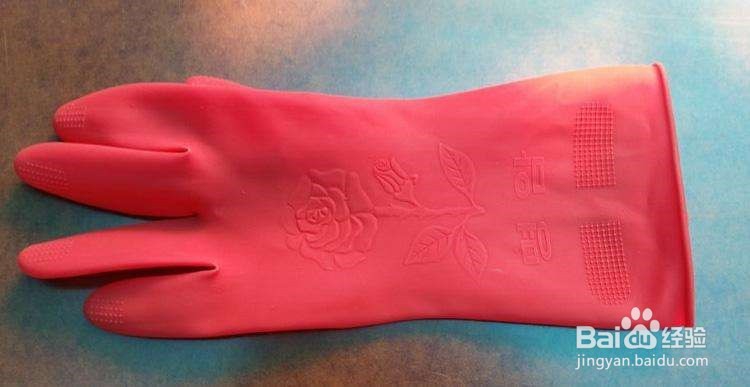 如何使用爽身粉解决其它问题