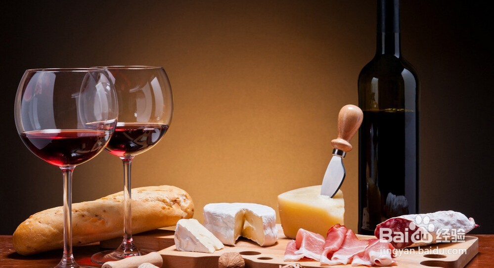 对手红酒老打折怎么应对