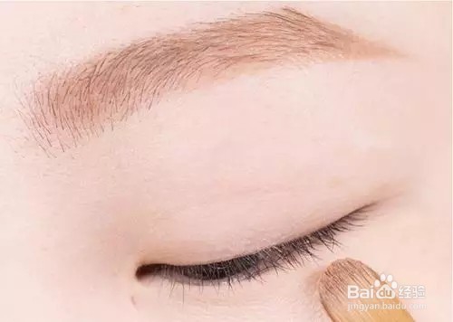 学会一种持久眼妆，想不美都难