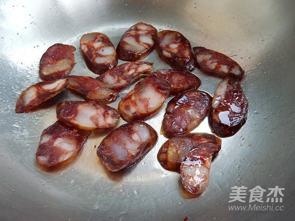 腊肠炒荷兰豆