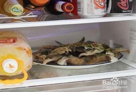 日常生活中应避免给孩子吃哪些不利于健康的食物