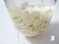 自制风靡餐桌美白养颜的健康饮品——【杏仁露】