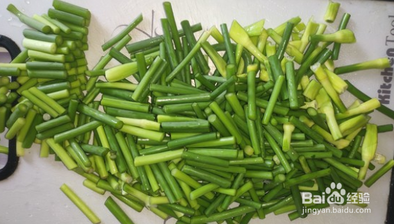 蒜薹炒鸡蛋的做法