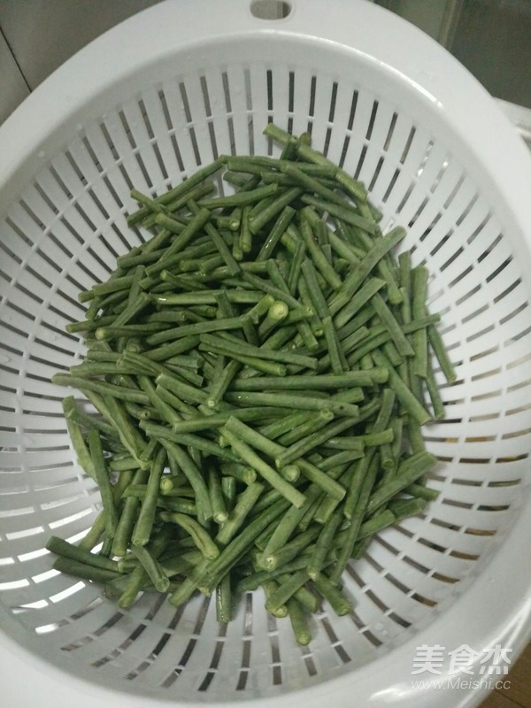 豇豆炒肉的做法