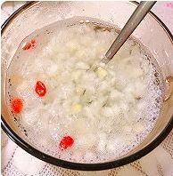 黑芝麻鸡蛋面包片怎么做