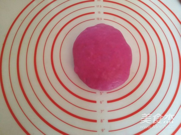 火龙果坚果吐司