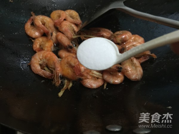 椒盐鲜露虾的做法