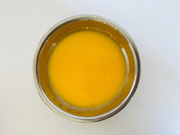 表面如镜面鸡蛋羹