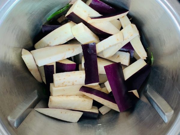 肉沫茄子盖浇饭