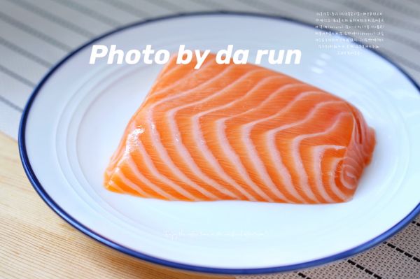 三文鱼牛油果刺身