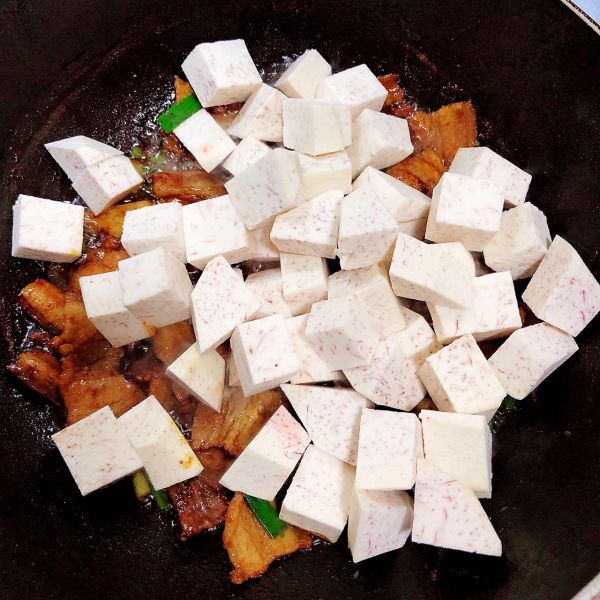 红烧芋艿五花肉