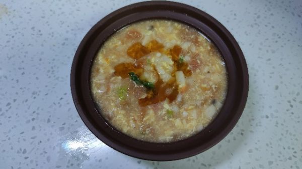 西红柿芹菜叶子疙瘩汤