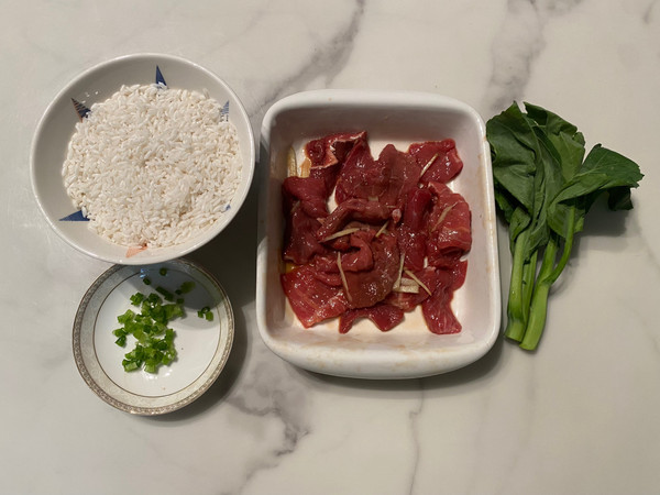 金沙牛肉煲仔饭