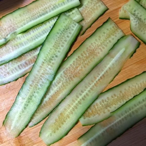 金枪鱼黄瓜寿司