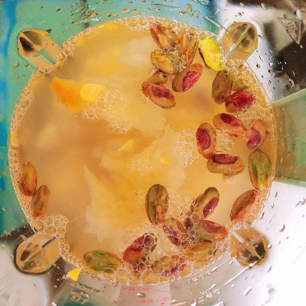 开心果银耳玉米汁