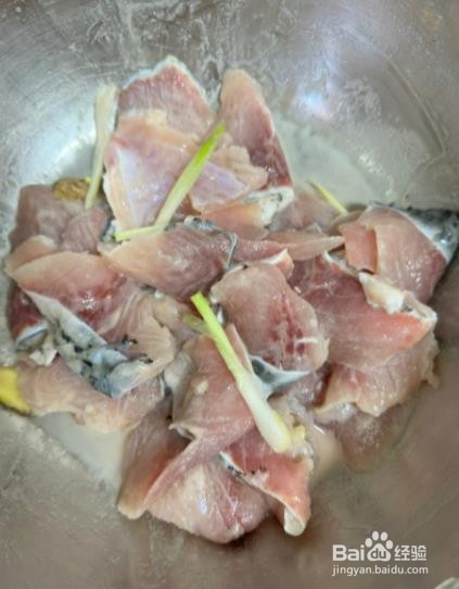 如何在家做一份酸菜鱼