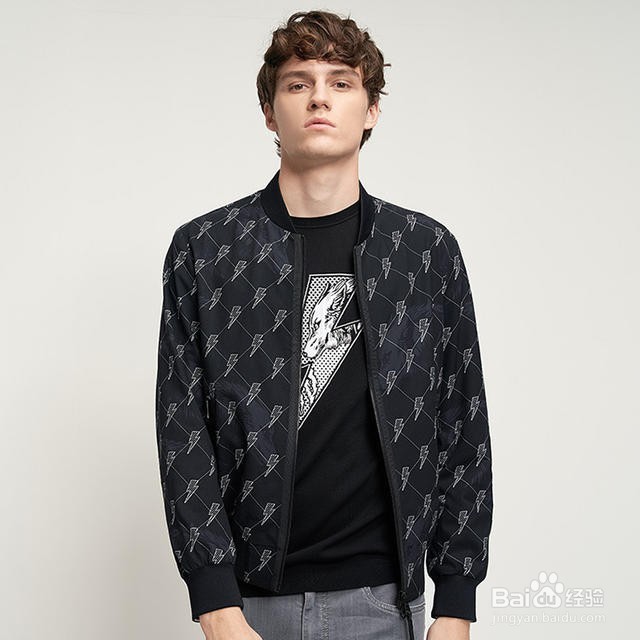 适合上班族穿搭的七匹狼茄克，展现男士多面魅力