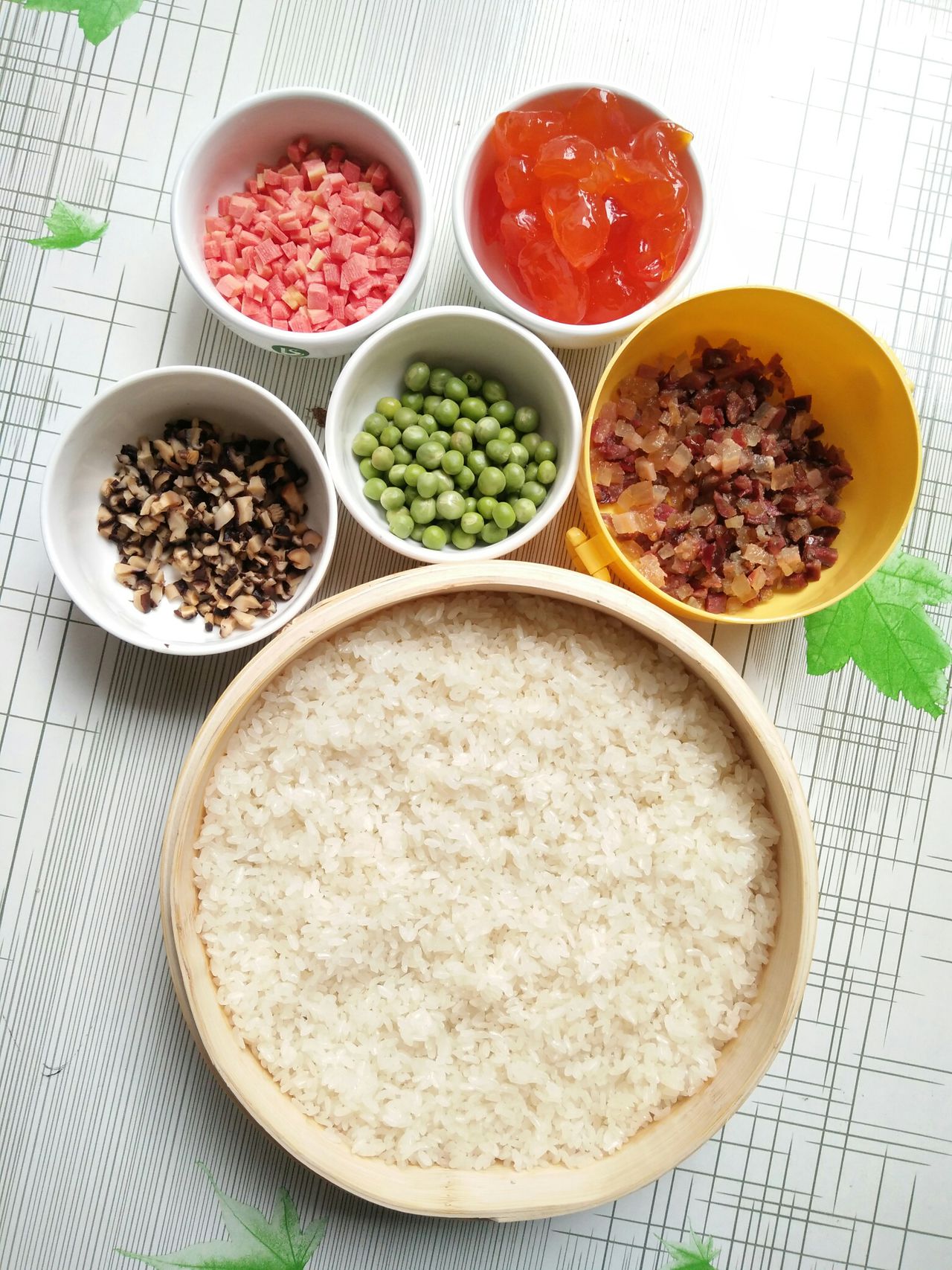 盐蛋黄烧麦制作，让您舌尖跳舞的美食！