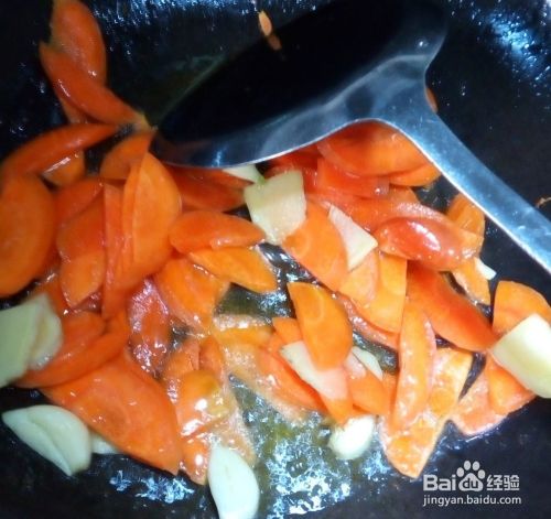 胡萝卜杏鲍菇炒肉片的做法