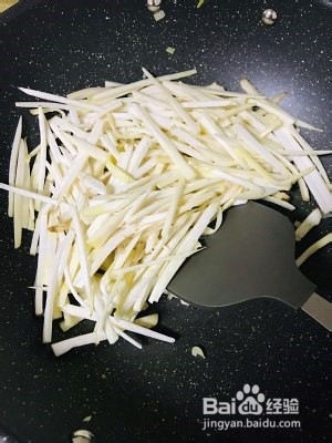 青椒炒杏鲍菇的做法