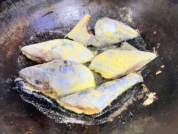 东北名菜鲅鱼炖干豆腐