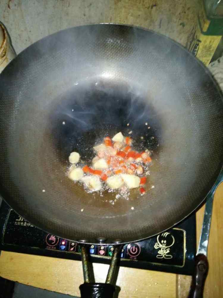 教你快速学会制作红烧鸡爪