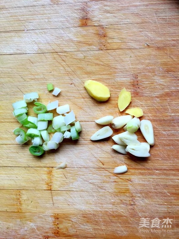 菠菜鸡蛋炖粉条