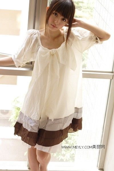 校园女生的搭配打扮