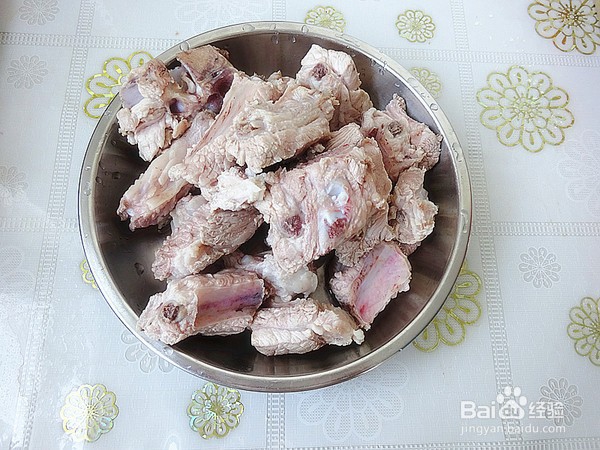 香菇焖排骨的做法