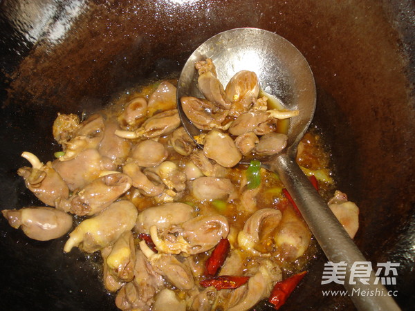 芫爆鸡心的做法