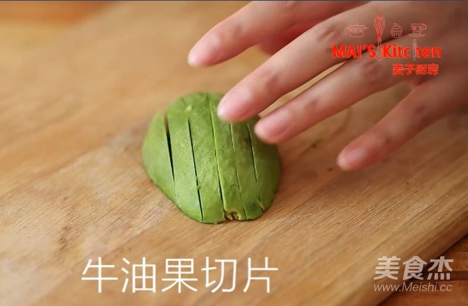 快手早餐 | 牛油果鸡蛋三明治