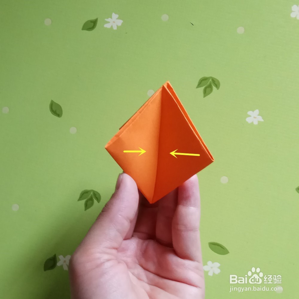 漂亮花朵的折法步骤图 教你怎么折纸玫瑰花