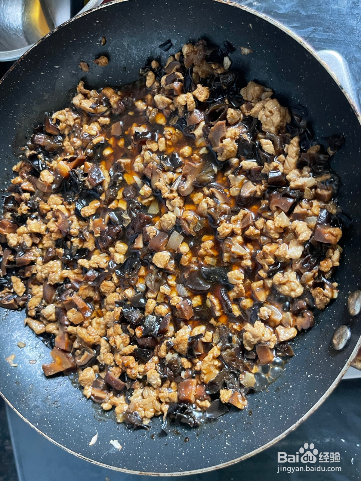 香菇卤肉饭面的做法