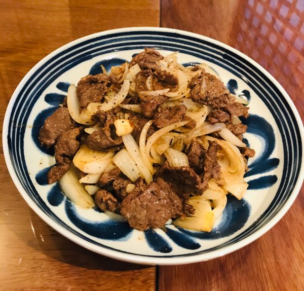黑椒牛肉爆洋葱