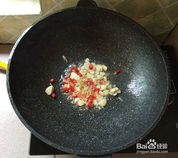 超好吃的香辣小河虾