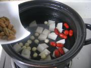 美容食谱红枣山莲葡萄粥